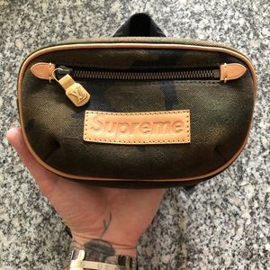 Louis Vuitton Supreme Camo Bumbag